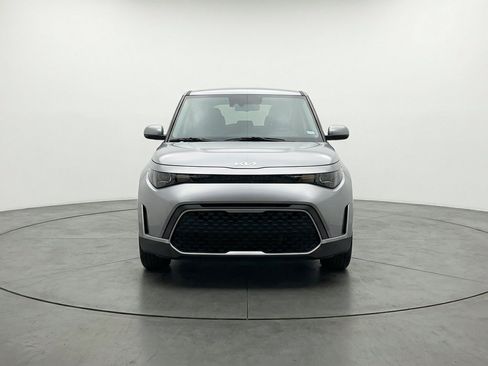 Used 2025 Kia Soul LX w/ LX Technology Package FWD image 2