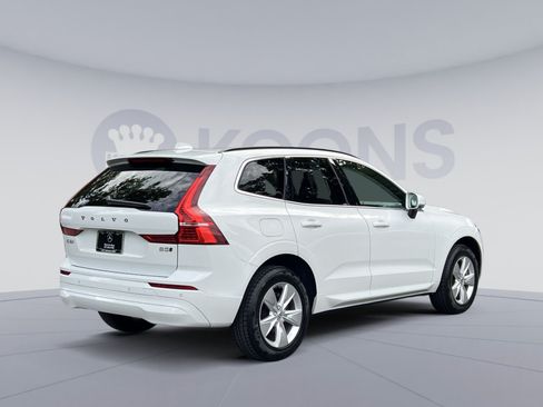 Used 2022 Volvo XC60 B5 Momentum AWD/4WD image 11
