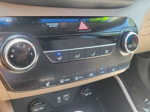 Used 2019 Hyundai Tucson Value FWD image 18