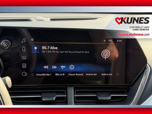 Used 2025 Chevrolet Trax LT image 31