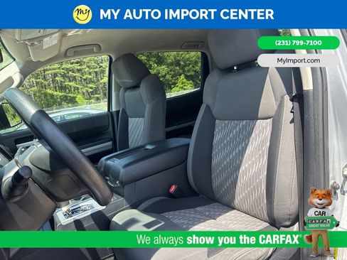 Used 2020 Toyota Tundra SR5 w/ SR5 Convenience Package AWD/4WD image 13