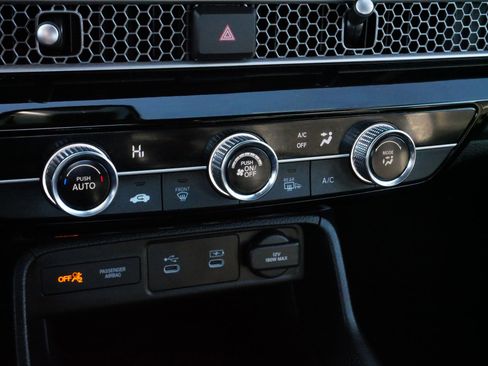 Used 2025 Honda Civic Sport image 23