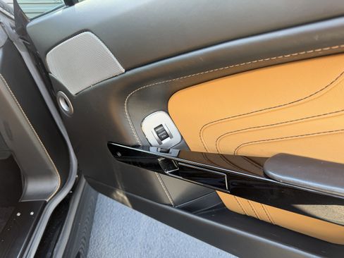 Used 2012 Aston Martin V8 Vantage S RWD image 16
