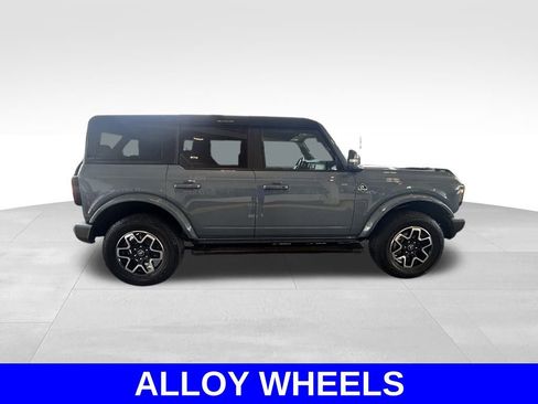 Used 2024 Ford Bronco Outer Banks image 3