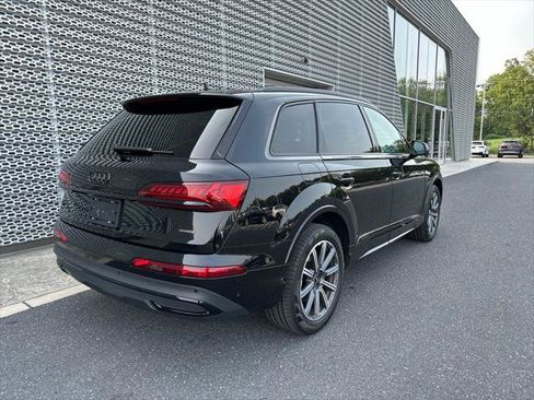 Used 2023 Audi Q7 2.0T Premium Plus w/ Premium Plus Package AWD/4WD image 3