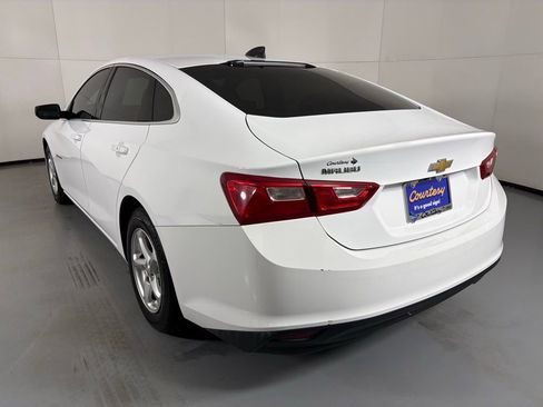 Used 2017 Chevrolet Malibu LS image 6
