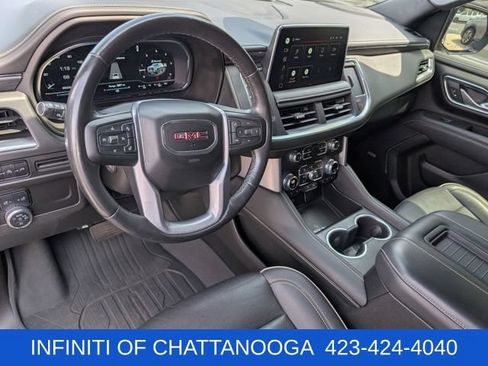 Used 2022 GMC Yukon SLT w/ SLT Premium Package AWD/4WD image 4