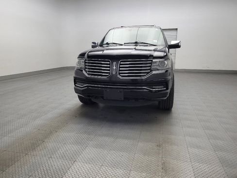 Used 2016 Lincoln Navigator Select image 15