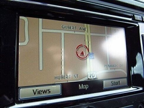 Used 2011 Volkswagen Jetta SEL image 15