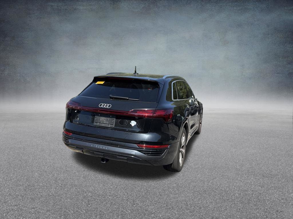 Used 2024 Audi Q8 e-tron Premium AWD/4WD image 5