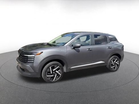Used 2025 Nissan Kicks SV FWD image 5