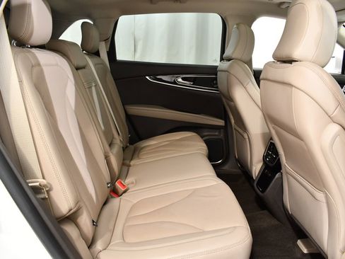 Used 2023 Lincoln Nautilus Reserve w/ Equipment Group 201A image 19