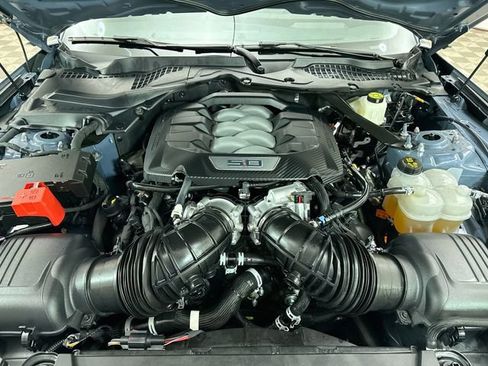Used 2025 Ford Mustang GT Premium RWD image 29