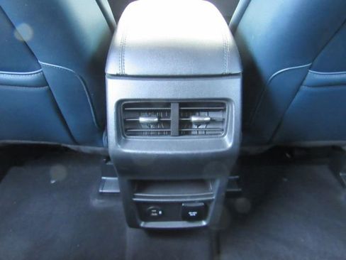 Used 2022 Ford Edge SEL w/ Sport Appearance Package image 27