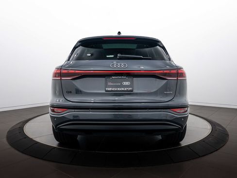 Used 2025 Audi Q6 e-tron Premium Plus w/ Premium Plus AWD/4WD image 23