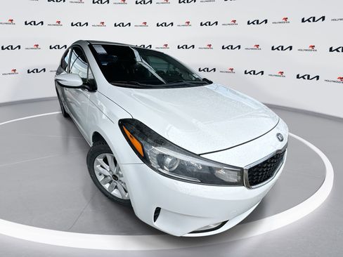 Certified 2017 Kia Forte S w/ S Technology Package image 1