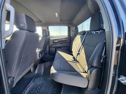 Used 2024 Chevrolet Silverado 1500 LT Trail Boss image 17