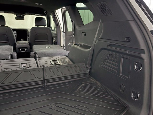 Used 2024 GMC Acadia Elevation w/ LPO, Floor Liner Package FWD image 16