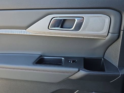 New 2026 Ford Explorer Active image 19