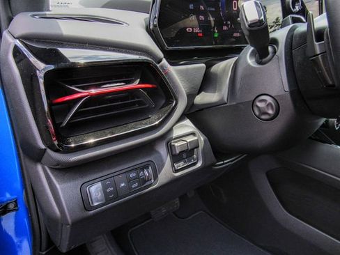 Used 2025 Chevrolet Silverado EV RST image 20