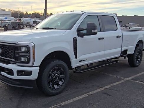 Certified 2025 Ford F350 XL w/ STX Appearance Package image 5