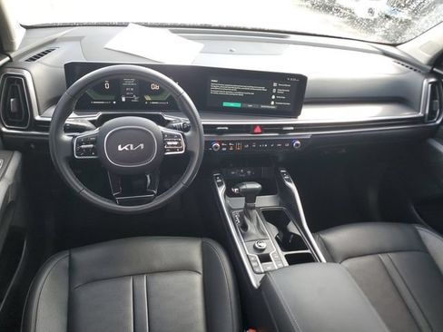 Certified 2024 Kia Sorento S w/ Panoramic Sunroof Package FWD image 13