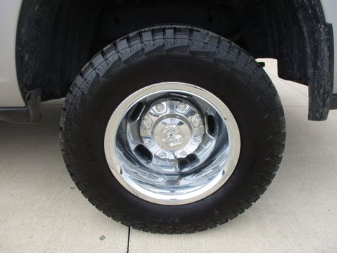 Used 2024 RAM 3500 Tradesman w/ Chrome Appearance Group AWD/4WD image 15
