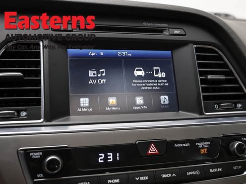 Used 2016 Hyundai Sonata Limited w/ Cargo Package FWD image 19