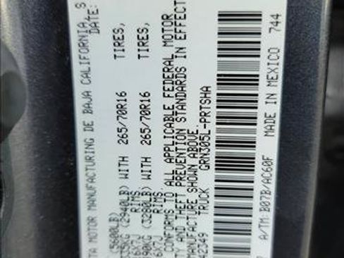 Used 2021 Toyota Tacoma TRD Off-Road AWD/4WD image 23