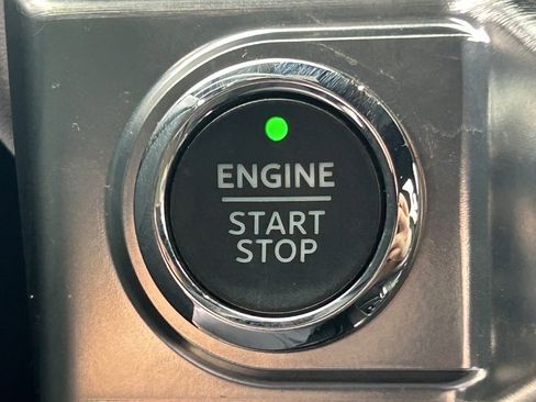 Used 2023 Ford F150 Lariat image 18