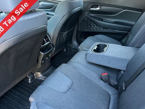 Used 2019 Hyundai Santa Fe SE image 12