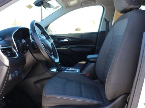 Used 2024 Chevrolet Equinox LT FWD image 12