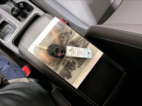 Used 2018 Ford Escape SE image 37