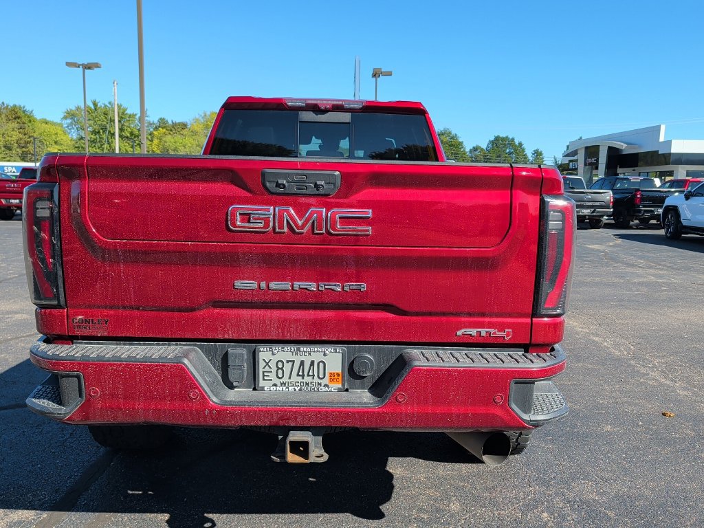 Used 2024 GMC Sierra 2500 AT4 w/ AT4 Premium Plus Package AWD/4WD image 4