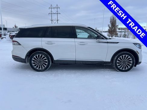 Used 2022 Lincoln Aviator AWD w/ Premium Package image 8