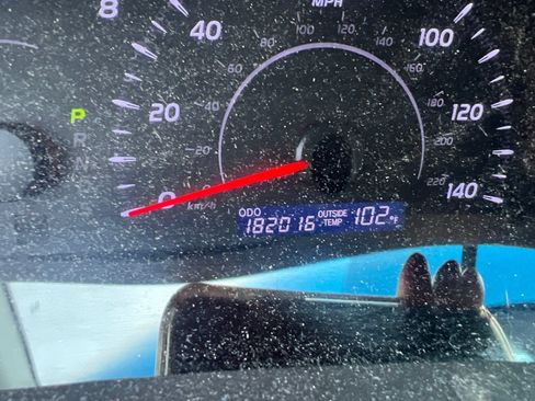 Used 2011 Toyota Camry FWD image 11
