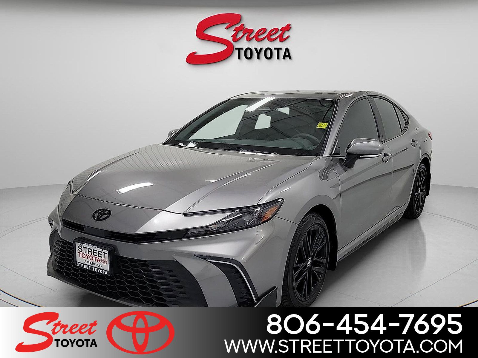 Certified 2026 Toyota Camry SE FWD image 1
