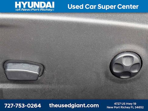 Used 2021 Dodge Challenger SXT w/ Plus Package image 20