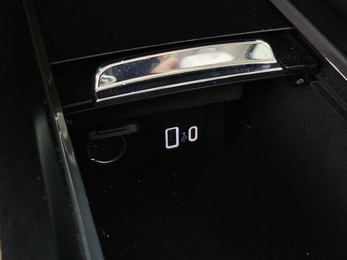 Certified 2025 Lincoln Corsair Grand Touring AWD/4WD image 31