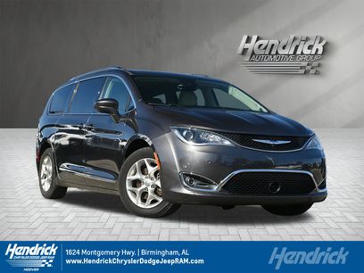Used 2019 Chrysler Pacifica Touring-L Plus w/ Advanced Safetytec Group