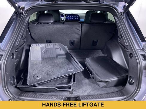 Certified 2024 Chevrolet Equinox EV LT FWD image 13