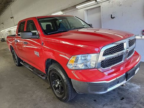 Used 2022 RAM 1500 Classic SLT image 4