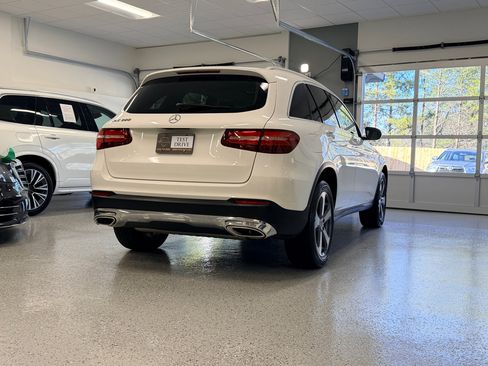 Used 2017 Mercedes-Benz GLC 300 image 8