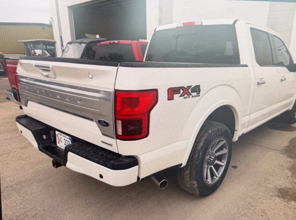 Used 2018 Ford F150 Platinum w/ Equipment Group 701A Luxury AWD/4WD image 4