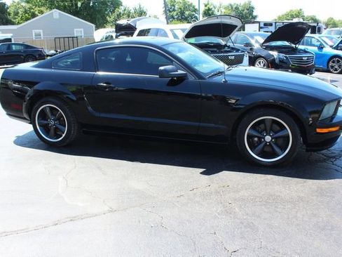 Used 2008 Ford Mustang GT Premium RWD image 7