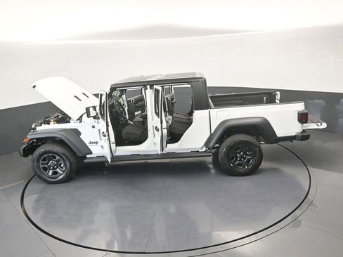 New 2026 Jeep Gladiator Sport image 55