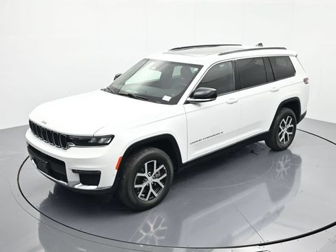 Used 2024 Jeep Grand Cherokee L Limited w/ Luxury Tech Group II AWD/4WD image 30