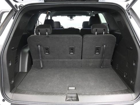 Used 2023 Chevrolet Traverse LT w/ LPO, Floor Liner Package image 19