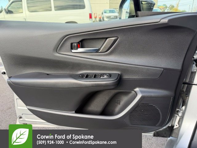 Used 2024 Toyota Prius Prime FWD image 19