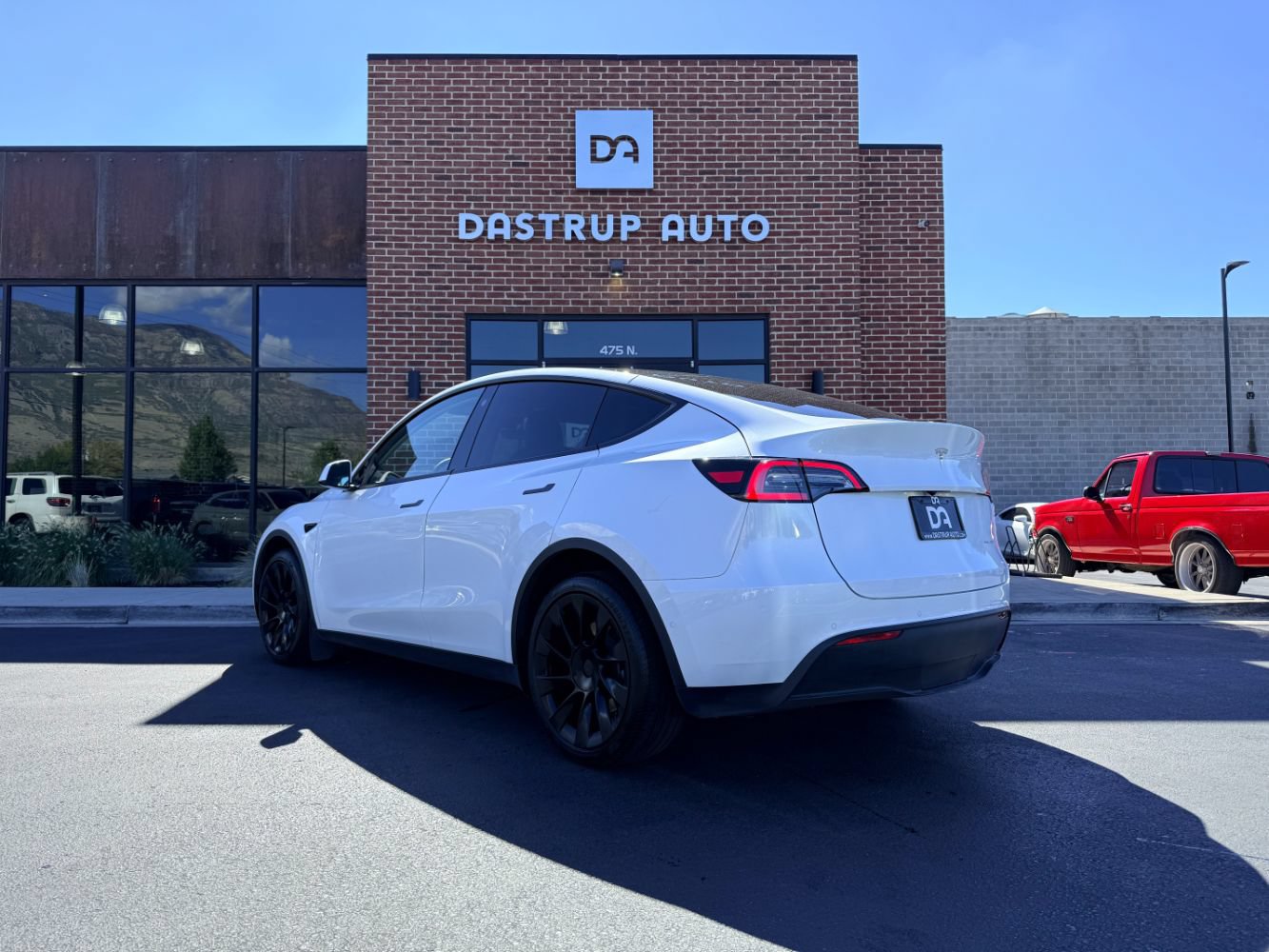 Used 2022 Tesla Model Y Long Range AWD/4WD image 5